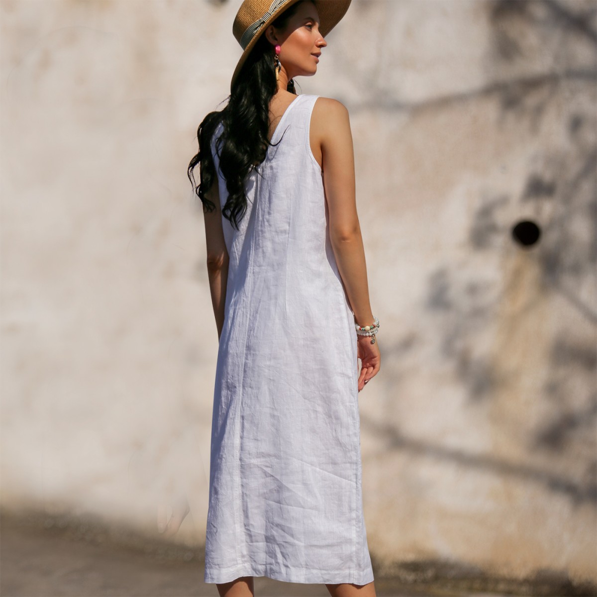 Льняное белое платье