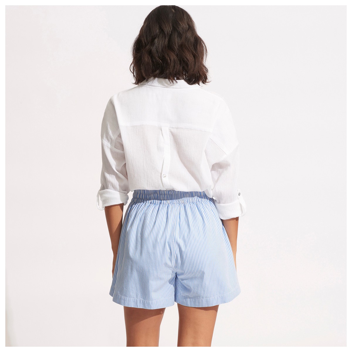 Голубые пляжные шорты