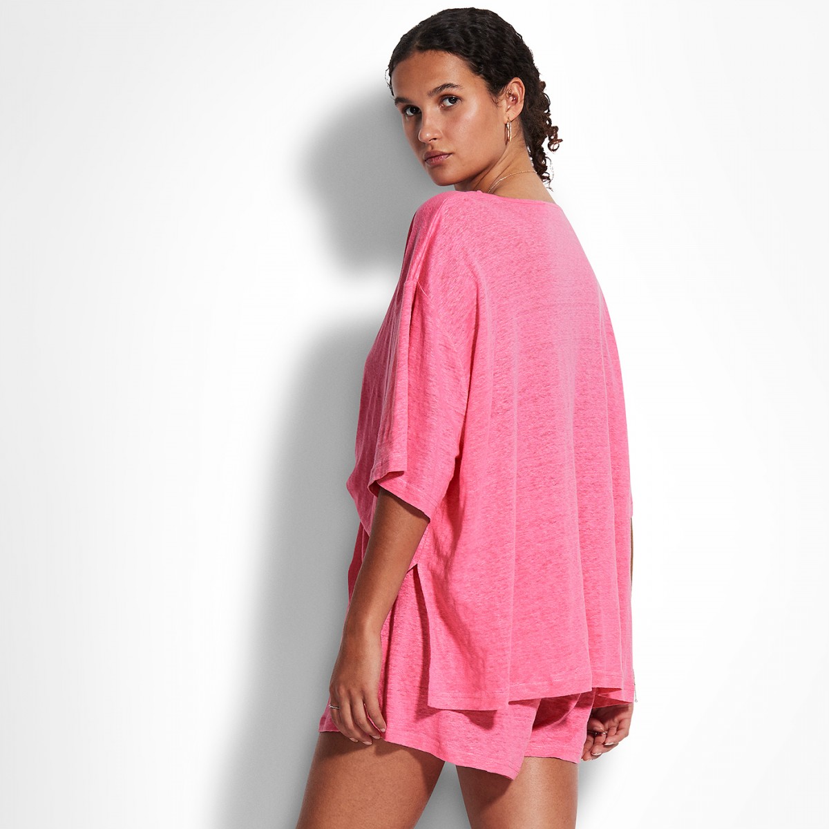 Розовые пляжные шорты