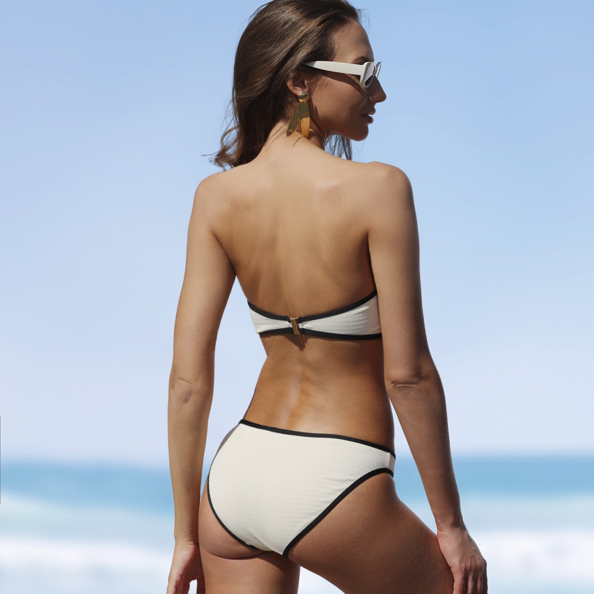 Белый купальник бандо Ring